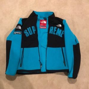 Tnf supreme retro denali fleece